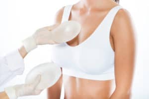 Read more about the article Breast augmentation surgery – cost, recovery, FAQs [5 minutes read]